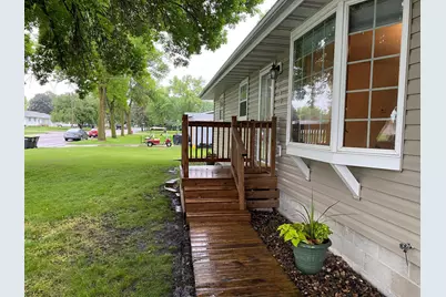 220 S 2nd Street, Bird Island, MN 55310 - Photo 24