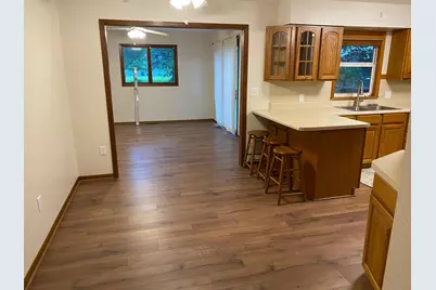 220 S 2nd Street, Bird Island, MN 55310 - Photo 6