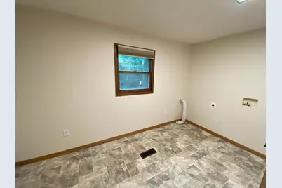 220 S 2nd Street, Bird Island, MN 55310 - Photo 14