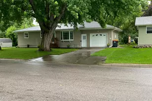 220 S 2nd St, Bird Island, MN 55310 - Photo 1