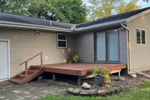 220 S 2nd St, Bird Island, MN 55310 - Photo 2