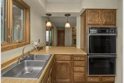 1307 Kassan Drive, South Saint Paul, MN 55075 - Photo 12