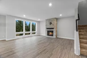 10748 40th St N, Lake Elmo, MN 55042 - Photo 12