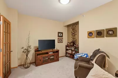 2540 38th Avenue NE #203, Saint Paul, MN 55421 - Photo 6