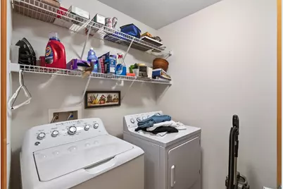 2540 38th Avenue NE #203, Saint Paul, MN 55421 - Photo 22