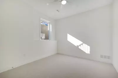 320 Laurel Curve, Golden Valley, MN 55426 - Photo 28