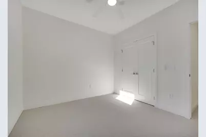 320 Laurel Curve, Golden Valley, MN 55426 - Photo 30