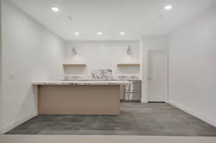 320 Laurel Curve, Golden Valley, MN 55426 - Photo 24