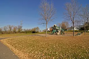 1244 County Rd D E, Maplewood, MN 55109 - Photo 34