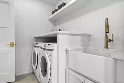 380 Laurel Curve, Golden Valley, MN 55426 - Photo 26