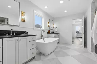 380 Laurel Curve, Golden Valley, MN 55426 - Photo 22