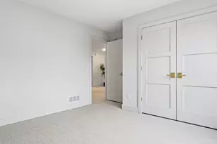 380 Laurel Curve, Golden Valley, MN 55426 - Photo 30