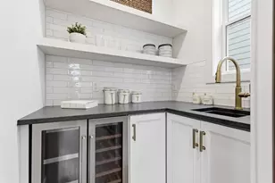 380 Laurel Curve, Golden Valley, MN 55426 - Photo 10