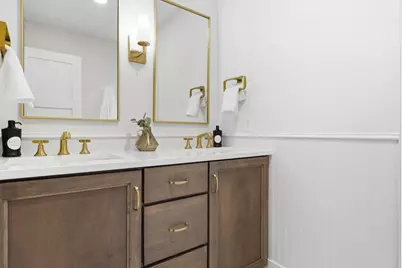 380 Laurel Curve, Golden Valley, MN 55426 - Photo 28