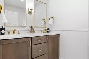 380 Laurel Curve, Golden Valley, MN 55426 - Photo 28