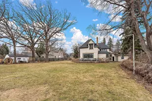 231 Isabel St W, Saint Paul, MN 55107 - Photo 10