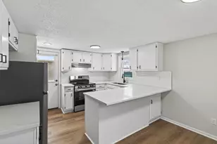 342 Curtice St W, Saint Paul, MN 55107 - Photo 14