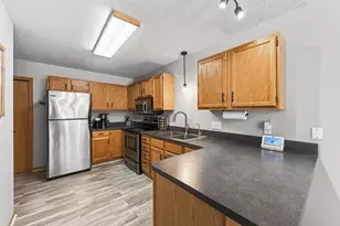 9935 Russell Ave N, Brooklyn Park, MN 55444 - Photo 10