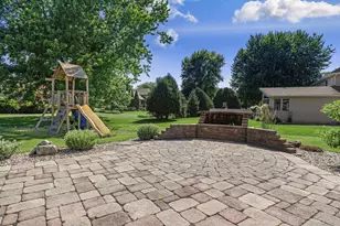 800 27th St SW, Austin, MN 55912 - Photo 6