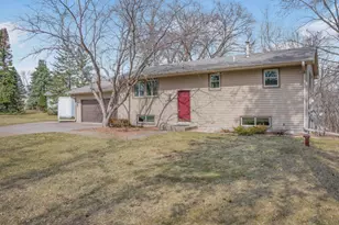 16420 Lake Ridge Dr, Maple Grove, MN 55311 - Photo 4