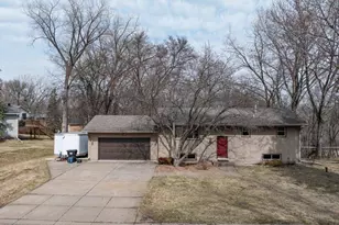 16420 Lake Ridge Dr, Maple Grove, MN 55311 - Photo 28