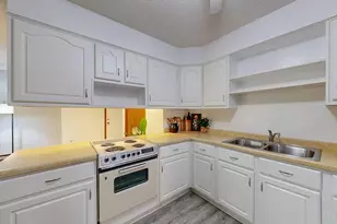 2604 4th Ave NE, Rochester, MN 55906 - Photo 8