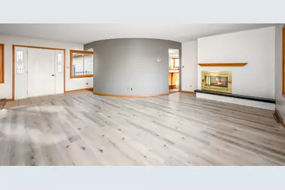 1224 S Ramsey Street, Blue Earth, MN 56013 - Photo 16