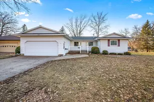 1224 S Ramsey St, Blue Earth, MN 56013 - Photo 6