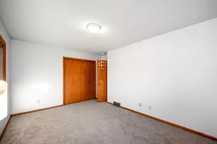 1224 S Ramsey St, Blue Earth, MN 56013 - Photo 26