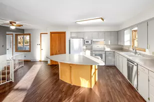 1224 S Ramsey St, Blue Earth, MN 56013 - Photo 18