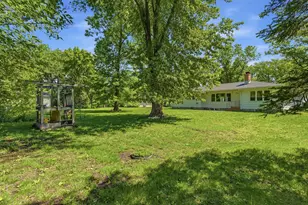 1224 S Ramsey St, Blue Earth, MN 56013 - Photo 8