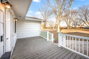 1224 S Ramsey St, Blue Earth, MN 56013 - Photo 4