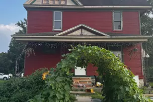 39 Cedar St, Easton, MN 56025 - Photo 2