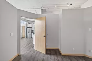 1901 E Hennepin Ave, Minneapolis, MN 55413 - Photo 18