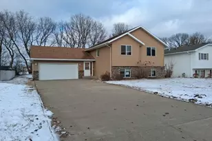 711 Sunwood Park Dr, Waite Park, MN 56387 - Photo 1