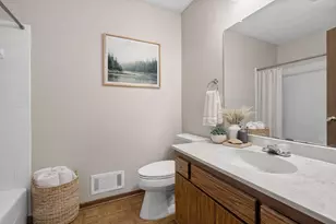 11596 Scotch Pine Ct, Eden Prairie, MN 55344 - Photo 16