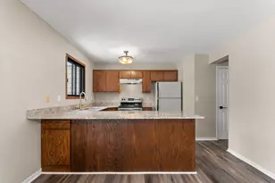 11596 Scotch Pine Ct, Eden Prairie, MN 55344 - Photo 14