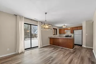 11596 Scotch Pine Ct, Eden Prairie, MN 55344 - Photo 10