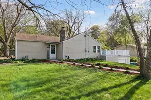 5749 Grandview Blvd, Mound, MN 55364 - Photo 2