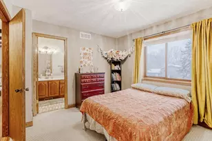 8015 Cooper Ave, Inver Grove Heights, MN 55076 - Photo 16