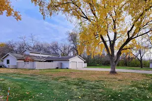 1008 Carmel Ct, Shoreview, MN 55126 - Photo 24