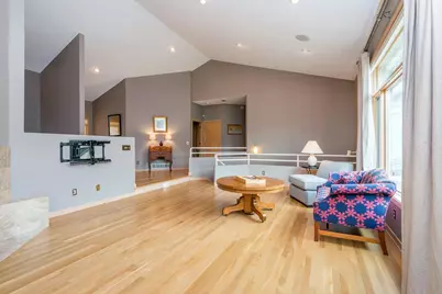 880 Vineland Court, Chanhassen, MN 55317 - Photo 10