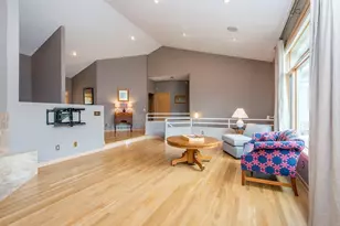 880 Vineland Ct, Chanhassen, MN 55317 - Photo 10