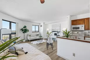 78 10th St E, Saint Paul, MN 55101 - Photo 6