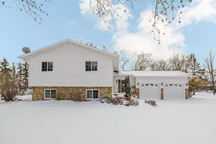 2202 15th Ave S, Fargo,  58103 - Photo 2