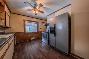 1223 McLean Ave, Saint Paul, MN 55106 - Photo 18