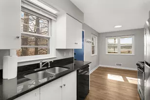 647 Mill St, Excelsior, MN 55331 - Photo 12