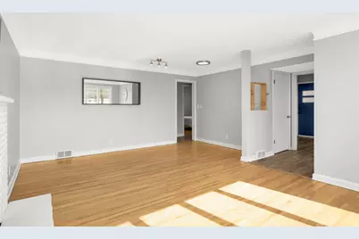 647 Mill Street, Excelsior, MN 55331 - Photo 4