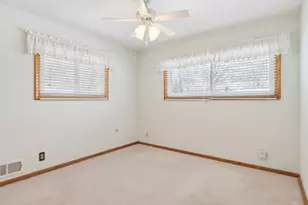 1484 Dieter St, Saint Paul, MN 55106 - Photo 16