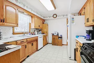 1484 Dieter St, Saint Paul, MN 55106 - Photo 10